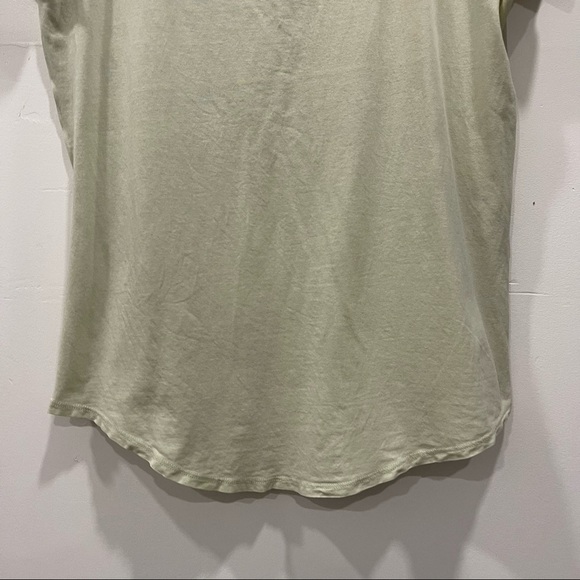 Lululemon Short Sleeve Round Neck Light Green Tee Top - Picture 5 of 7
